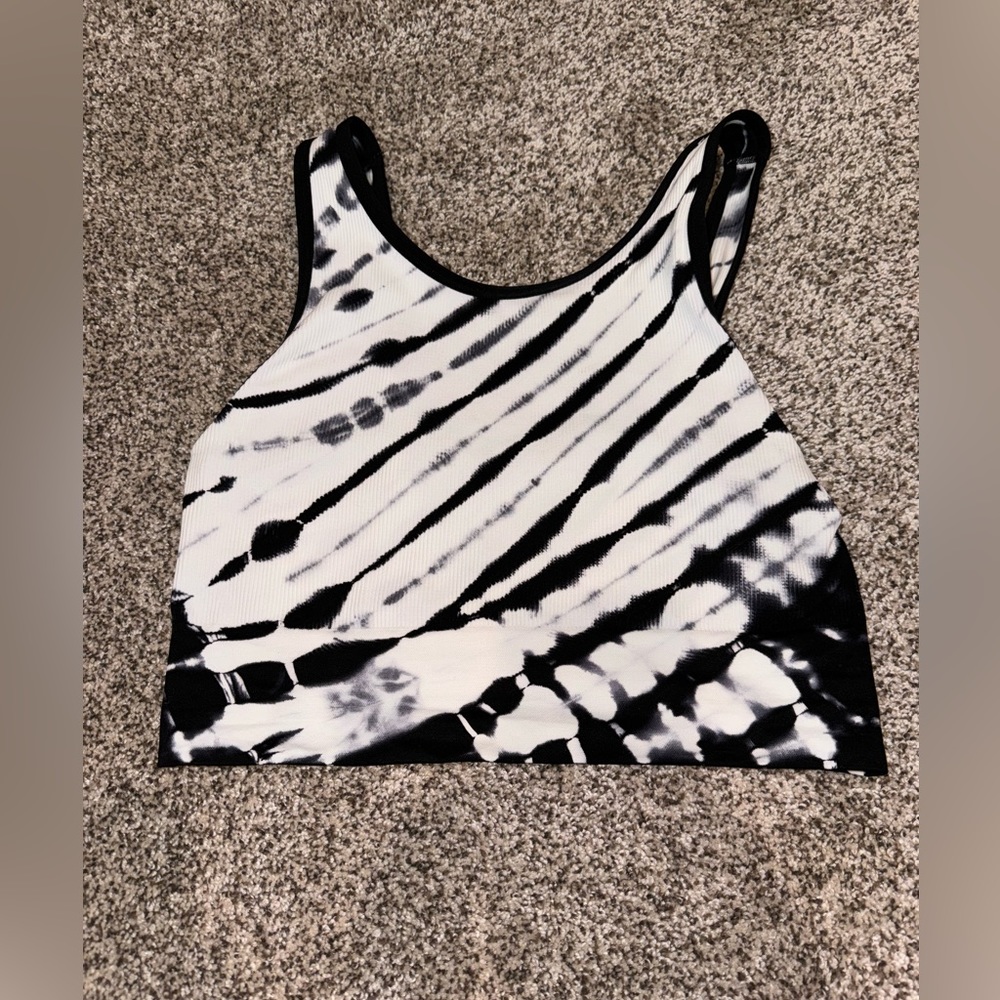 Colsie crop top